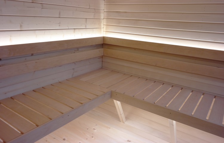 SAUNA LUNA 3,3 X 2,4 M MIT UMKLEIDERAUM