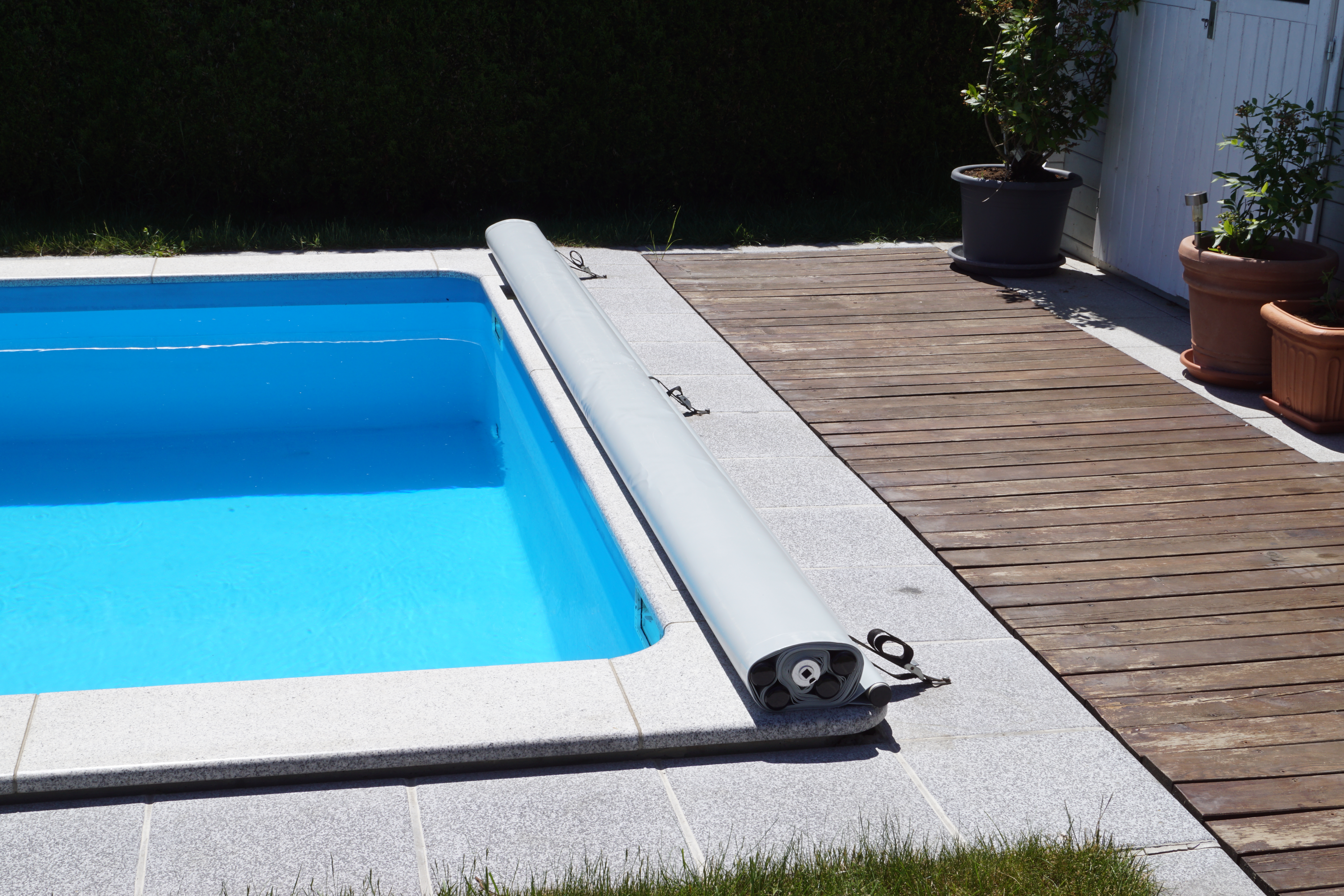 Rollabdeckplane für 6m x 3m Becken, Modell light hellblau