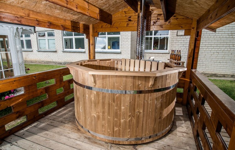 Ø 2,2 Hot Tub aus HOLZ